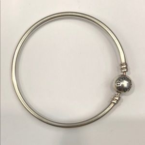Sterling silver bangle braceletVERY GOOD CONDITION